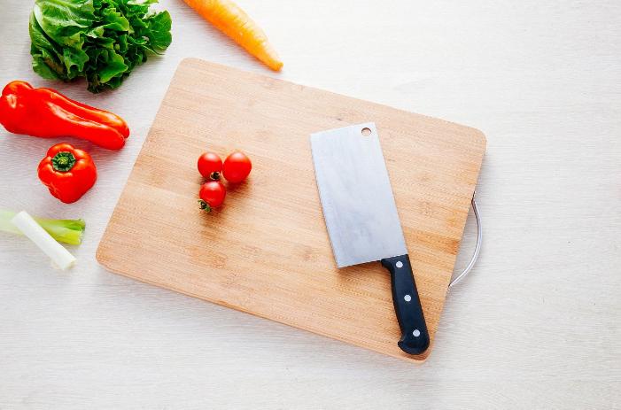 做了几年家常菜的阿姨,家用菜刀选购攻略