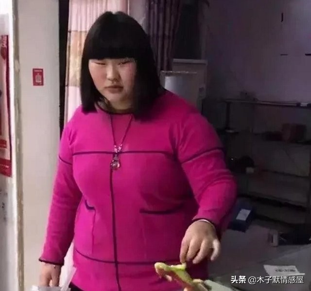 大衣哥替儿子送花,大衣哥资助贫困学生回朱楼村报恩