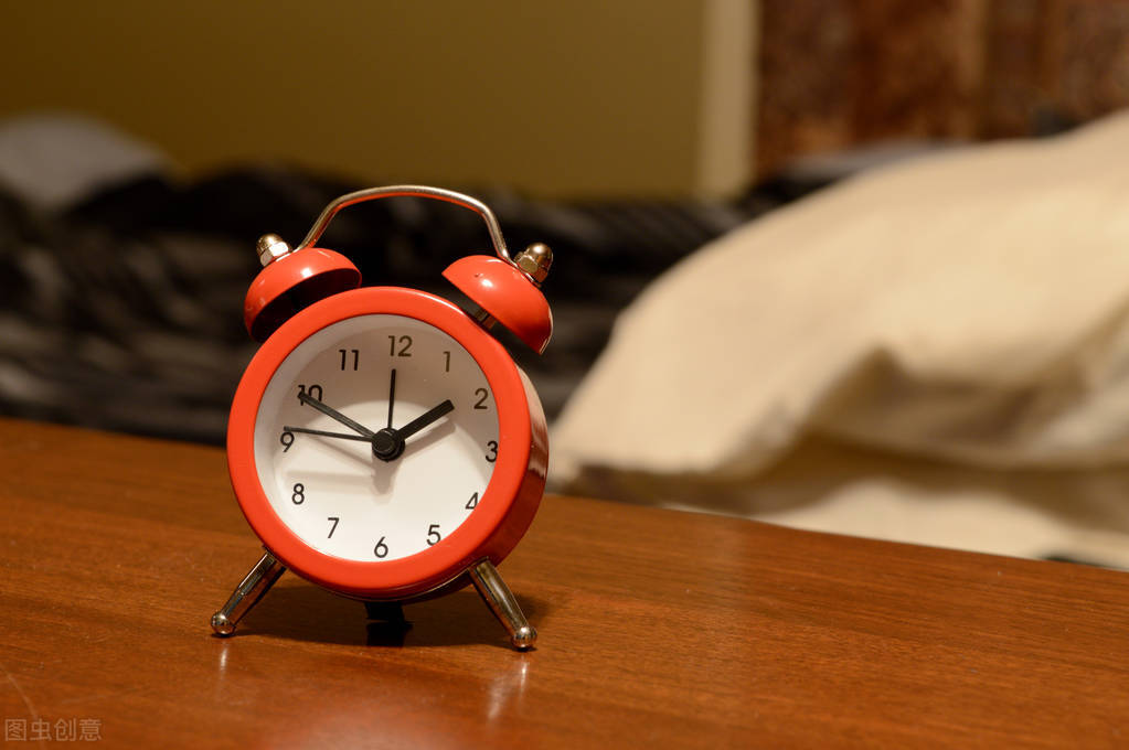 最熟悉的经典起床铃声,什么样的起床铃声容易叫醒
