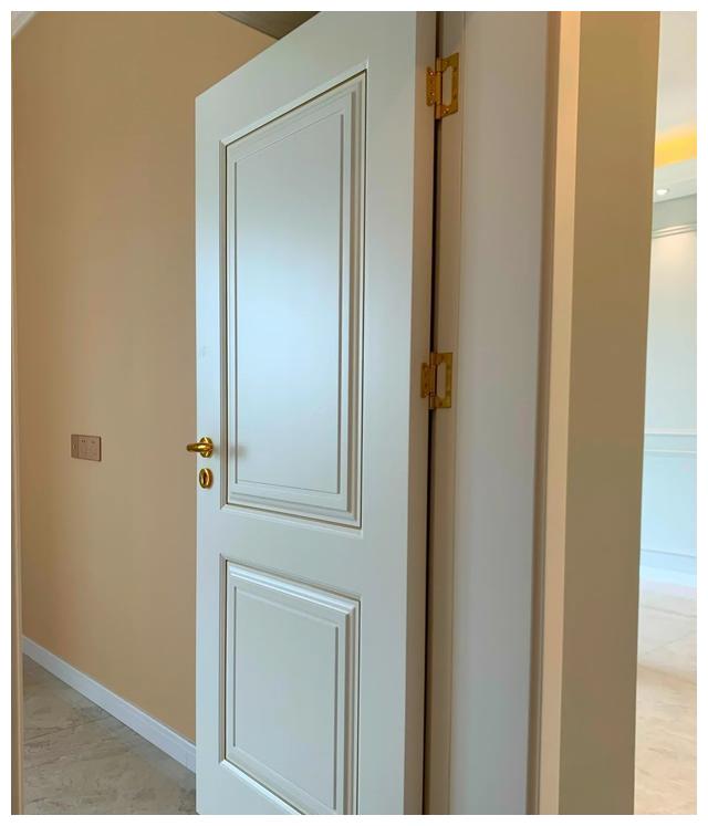 装修选几个门,装修选门的款式