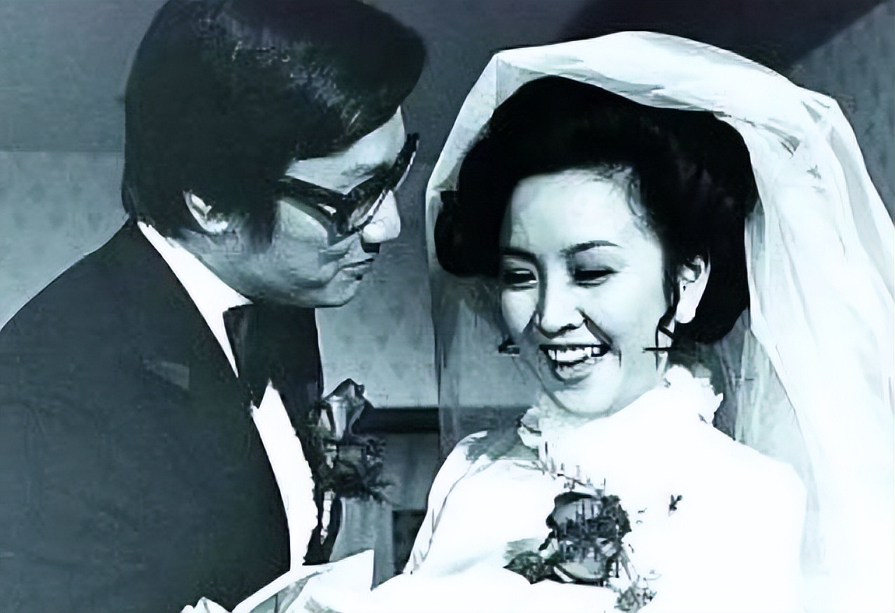 谢贤哪年离婚的,谢贤离婚过几次