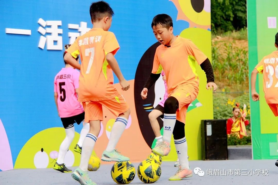 峨眉三小六一儿童节活动,艺展风采2019