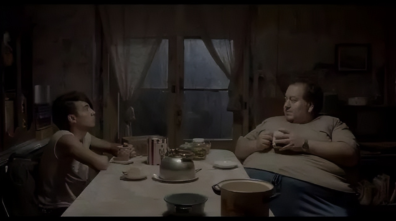 对方很少跟你聊天是真的爱你嘛,怎么跟你聊天才是真的爱你的人