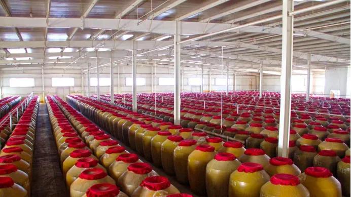 河套王酒经典52度淡雅清香,河套王39度是纯粮酒吗