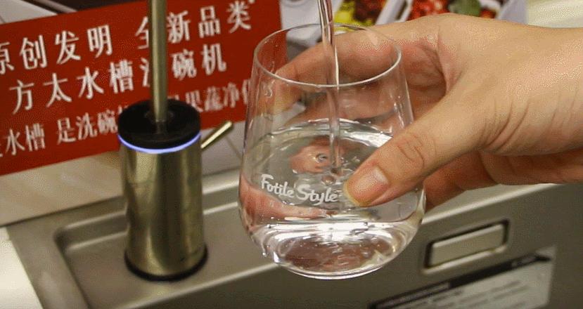 家用净水器带罐和不带罐哪个好,净水机带储水桶还是不带储水桶好