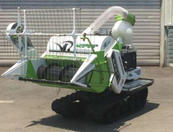 今年履带收割机行情,履带拖拉机2023销量