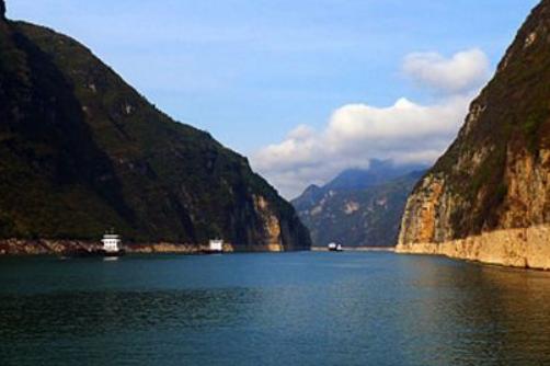 李白最霸气的诗望庐山,李白最霸气的一首诗七言绝句