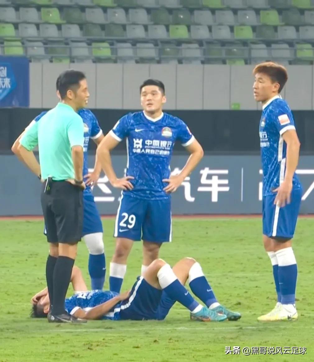 补时被100米球门绝杀,卡兰加梅开二次扳平