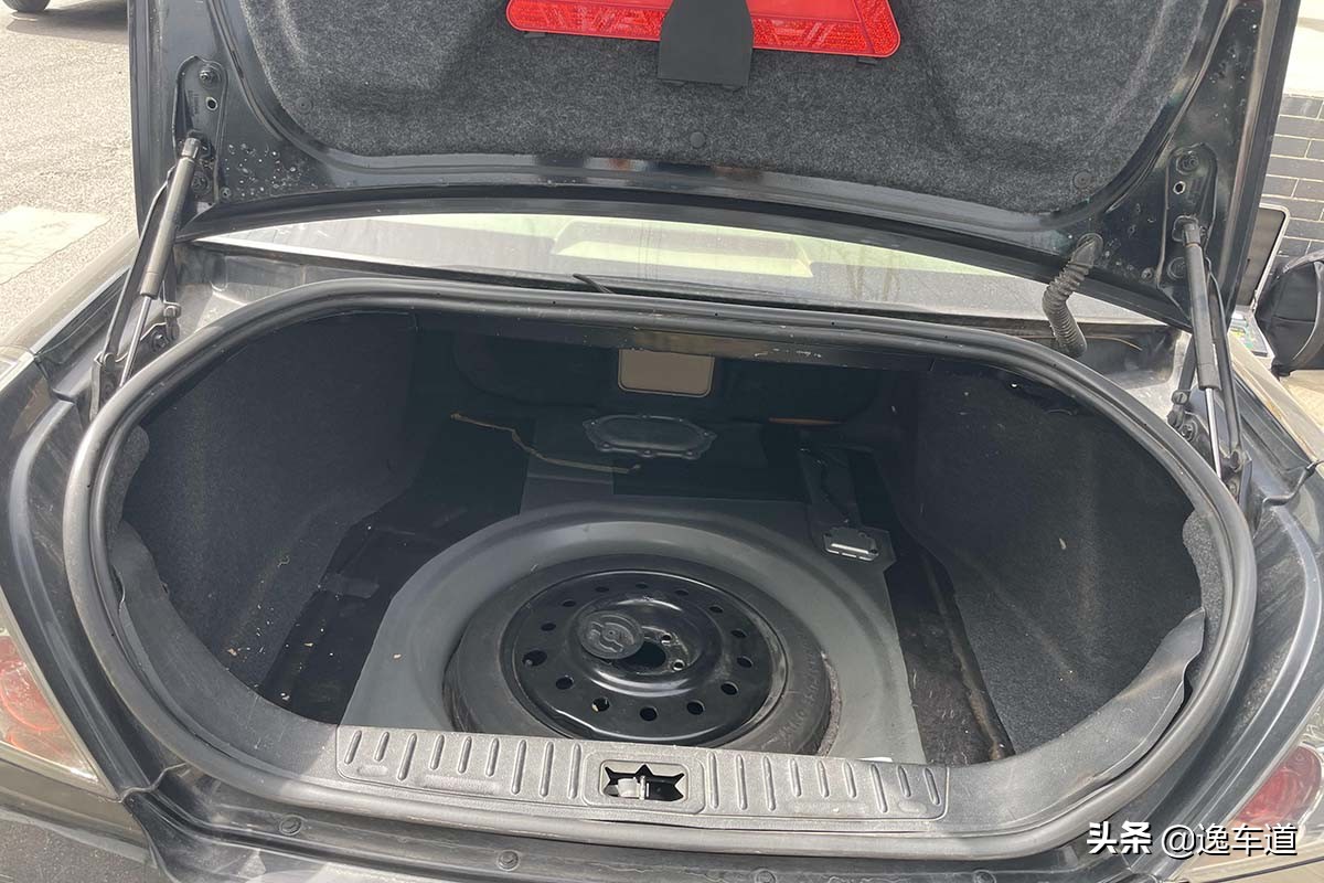 二万左右的二手车别克君越,二万二手别克车