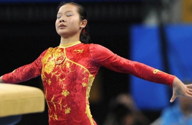 体操女皇程菲：身材严重发福涨至200斤，35岁任副教授仍单身