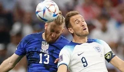 闲侃小组赛第二轮，中国足球来抢镜了