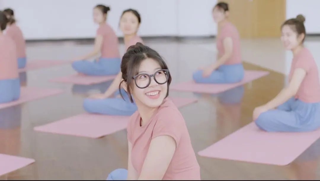 “我终于要在电视剧里看到我自己了！”《大三女生》今晚开播引期待！