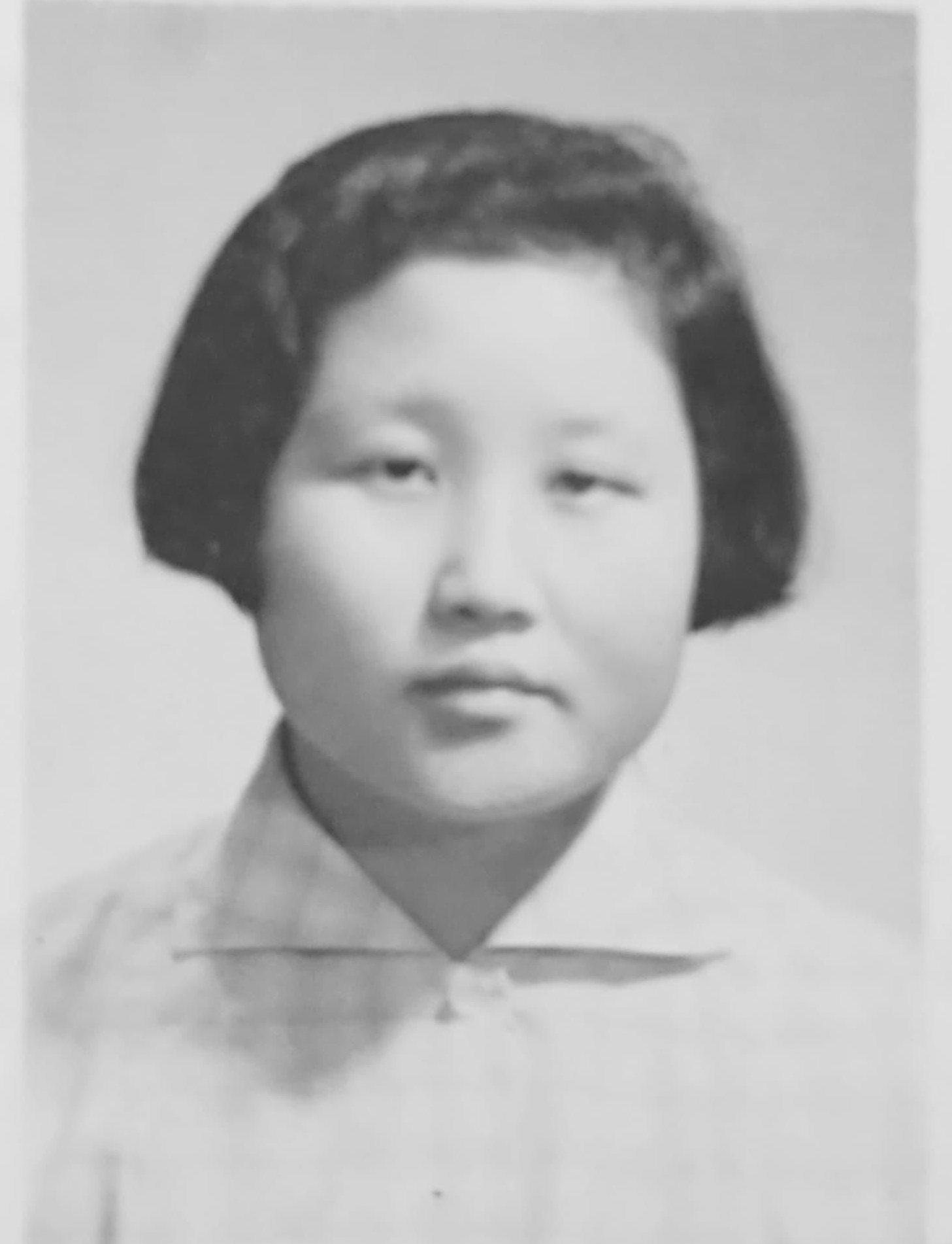 纪念初中毕业五十周年谢老师教育赞母校巨变