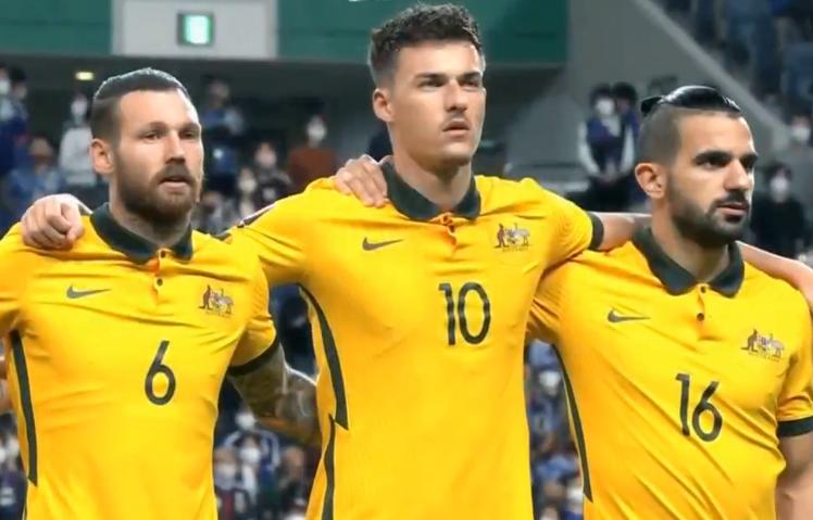 东亚杯4:3战胜澳大利亚,世界杯预选赛国足对澳大利亚直播