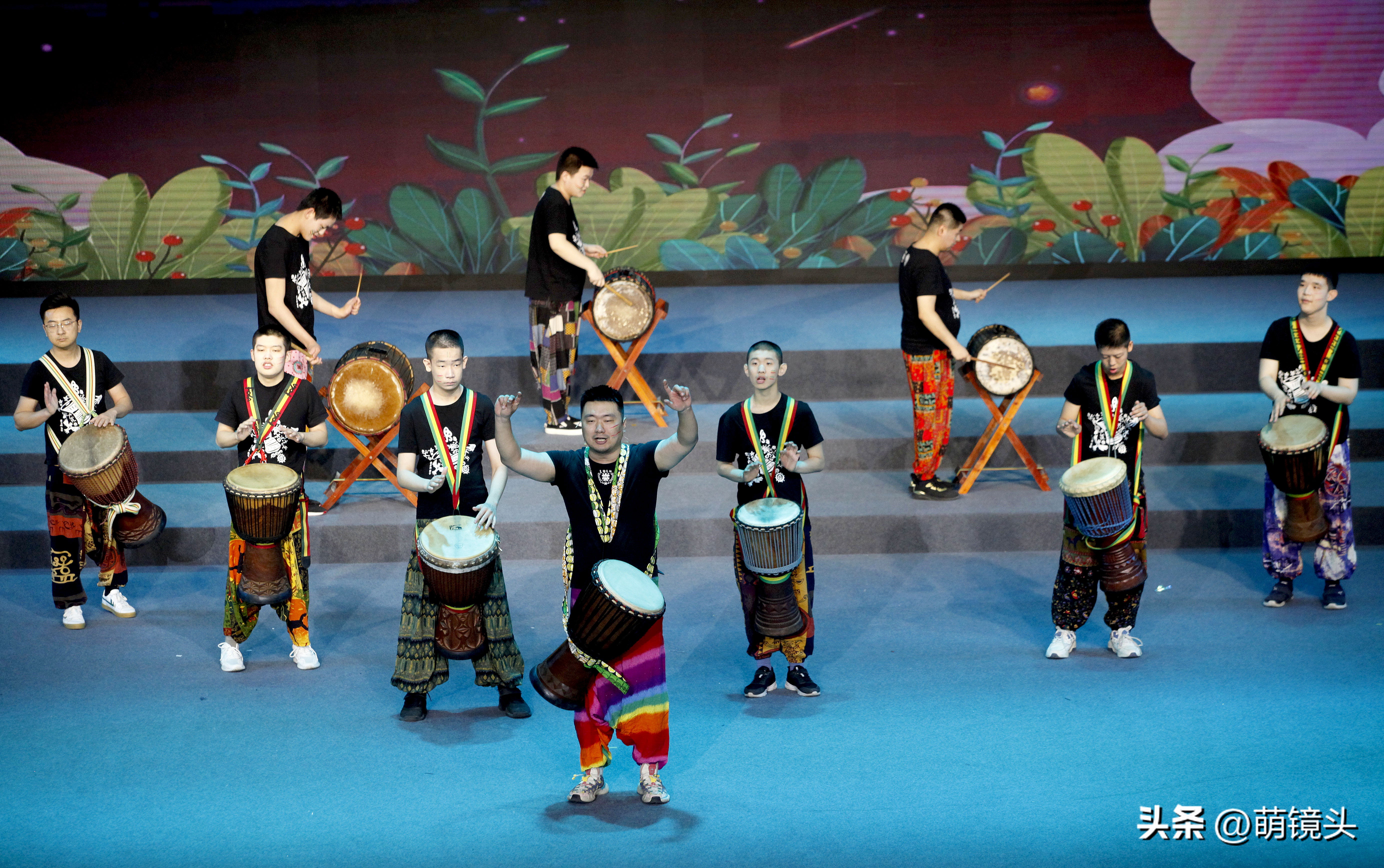 “特奥万里行我们都是好朋友·融合艺术汇”演出活动在西安举行