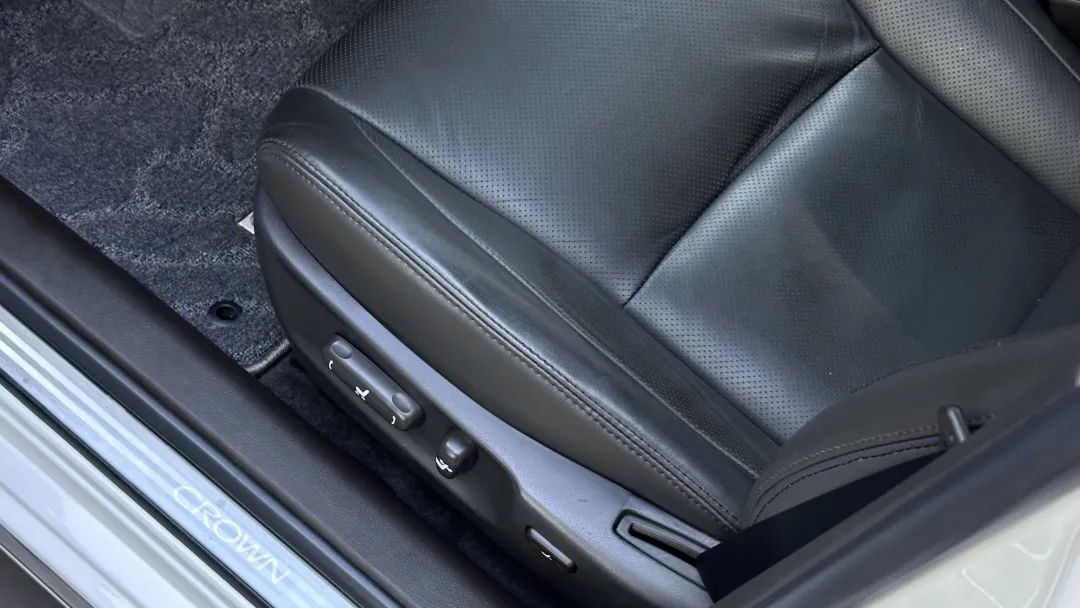 13代半皇冠底盘松散回炉重造,十三代皇冠彻底整备