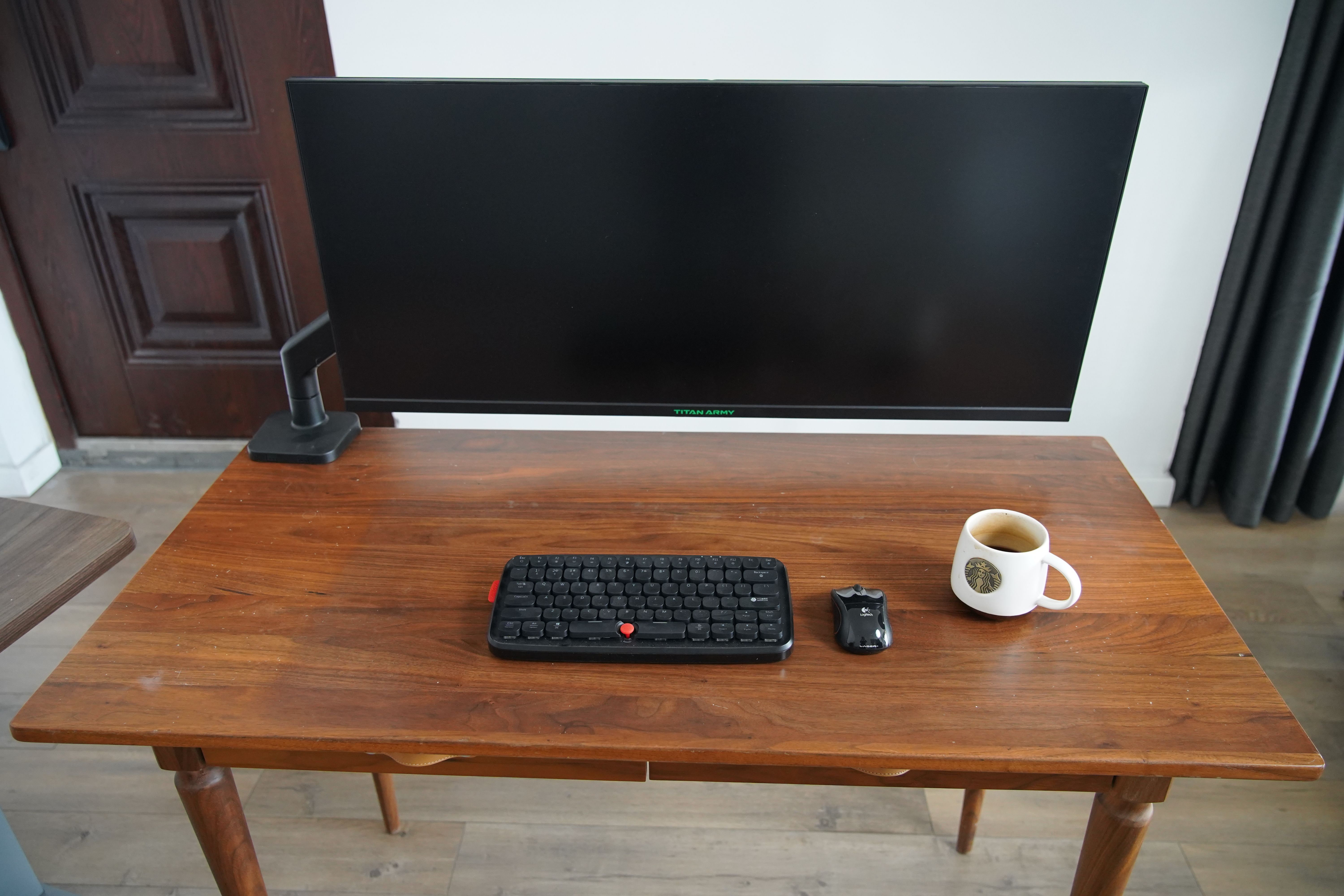 hkc32寸miniled显示器,aocminiled显示器