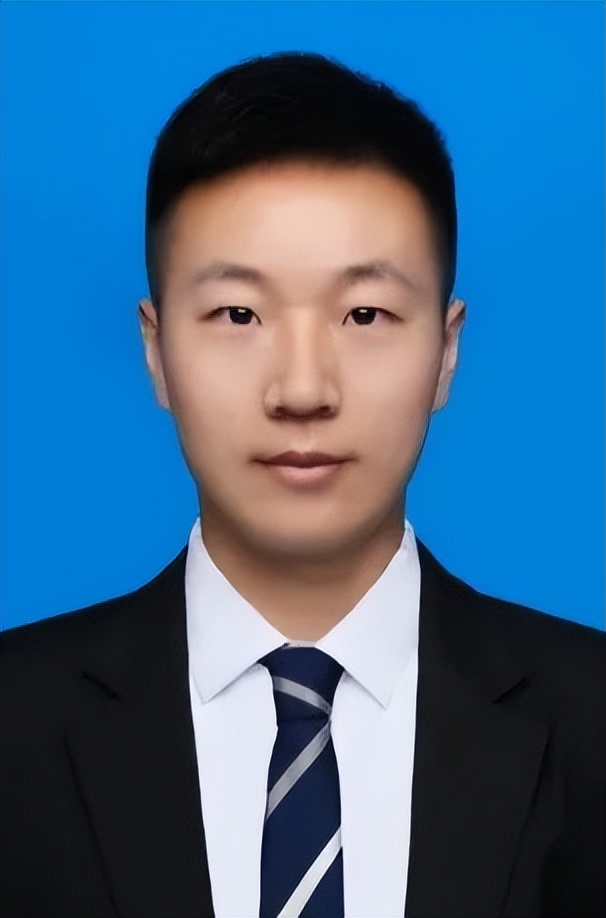 东北大学帅气辅导员照片,东北大学帅气辅导员