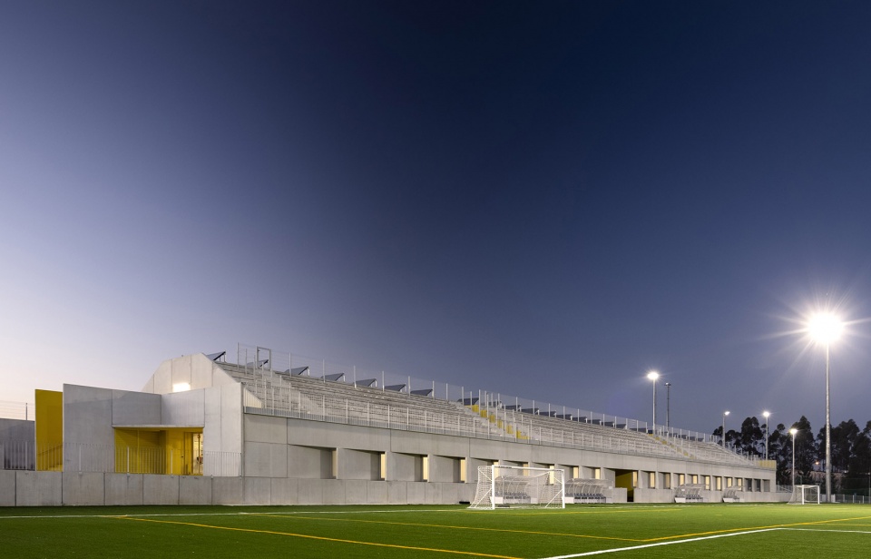 grandstands,grandstanding