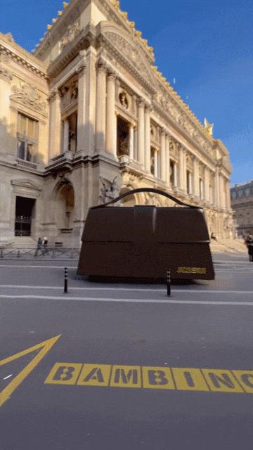 lv最大的贵妇包包,lv最大的斜挎包