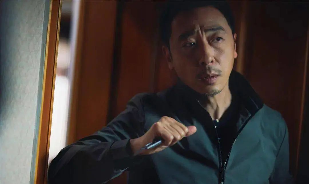 刘奕君和王劲松合作定律,刘奕君和王劲松演技比拼