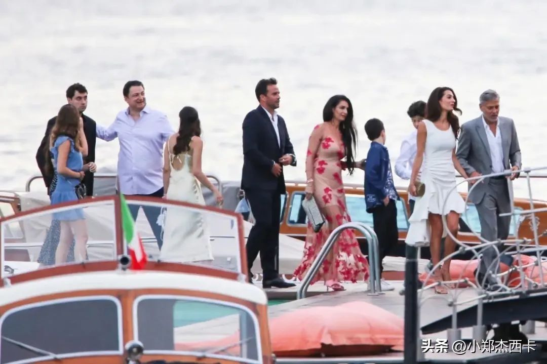 她随便穿条白裙子，就把半个好莱坞给比下去了