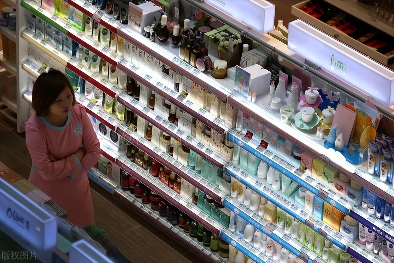 加盟一家药店的费用大概是多少,开药店要投资什么