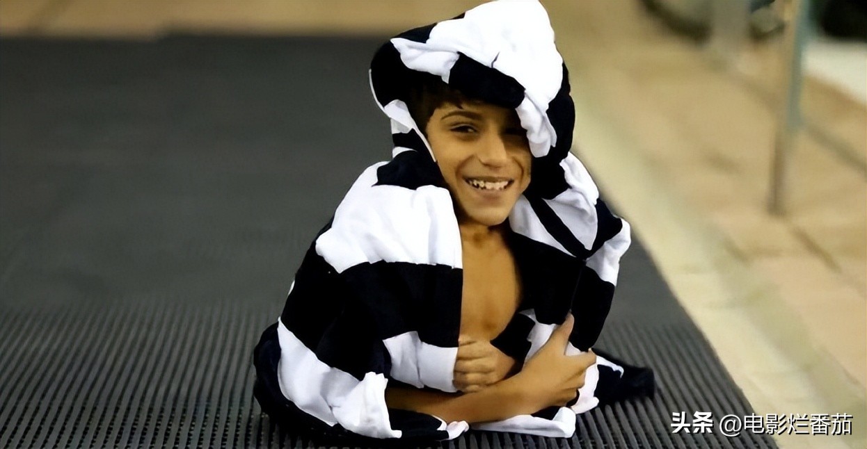 卡塔尔世界杯花费2000亿美元,卡塔尔世界杯花费2290亿美元