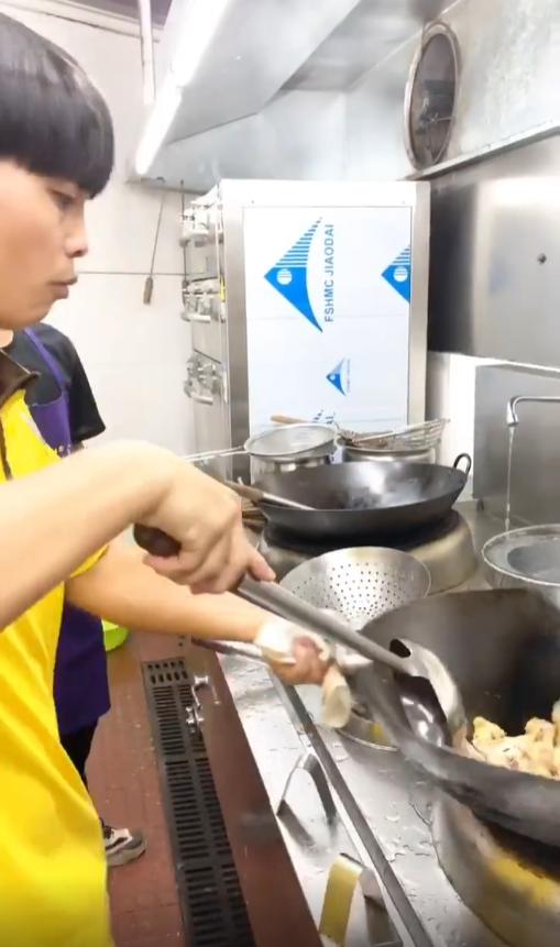 全能外卖小哥海扬视频,网红外卖员海扬什么情况