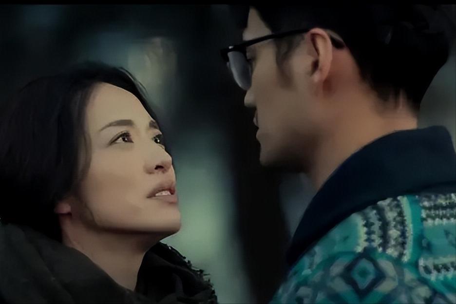 女性欲望被放大，以直白的形式表现，彻底改变“谈性色变”的现状