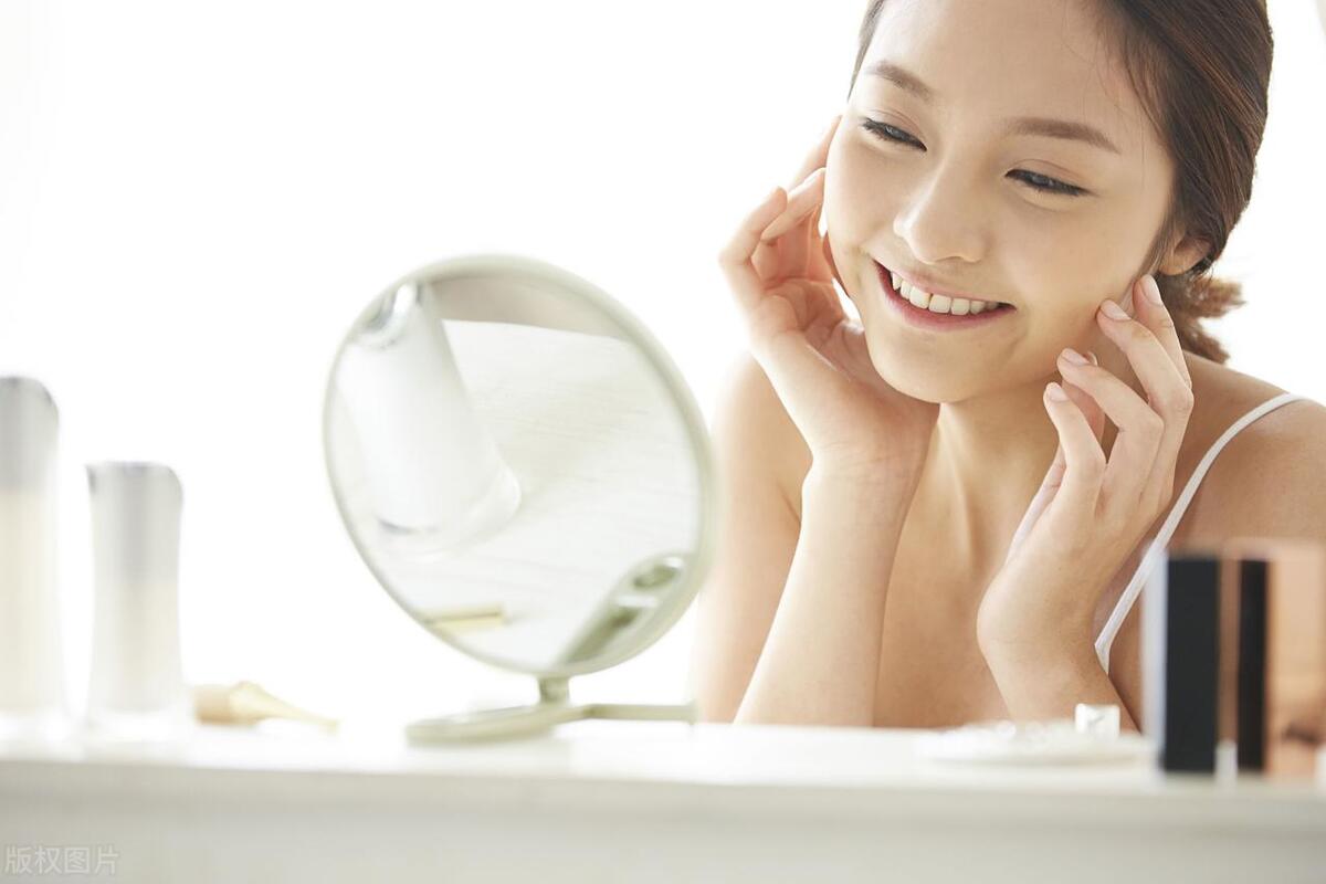 脸上护肤品不吸收怎么办呢,如何在脸上涂护肤品