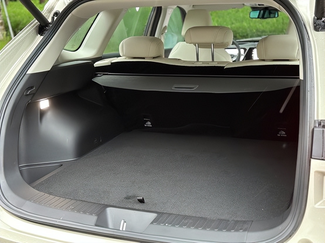 哈弗枭龙max四驱智能旗舰版实测,哈弗枭龙max在城市中试驾感受