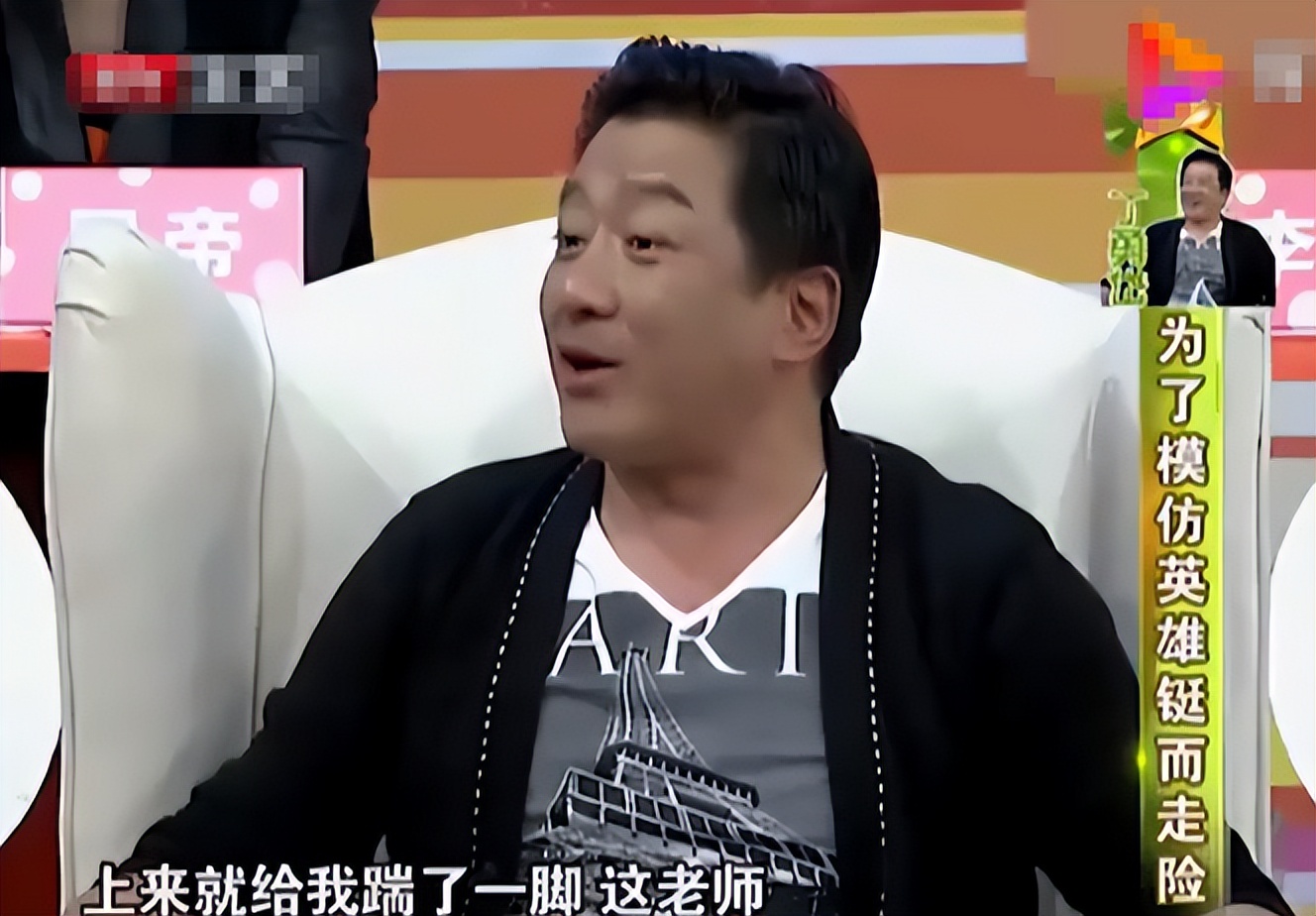 他靠演“白宝山”出名，64岁再获奖，出道40年无绯闻，金星：干净