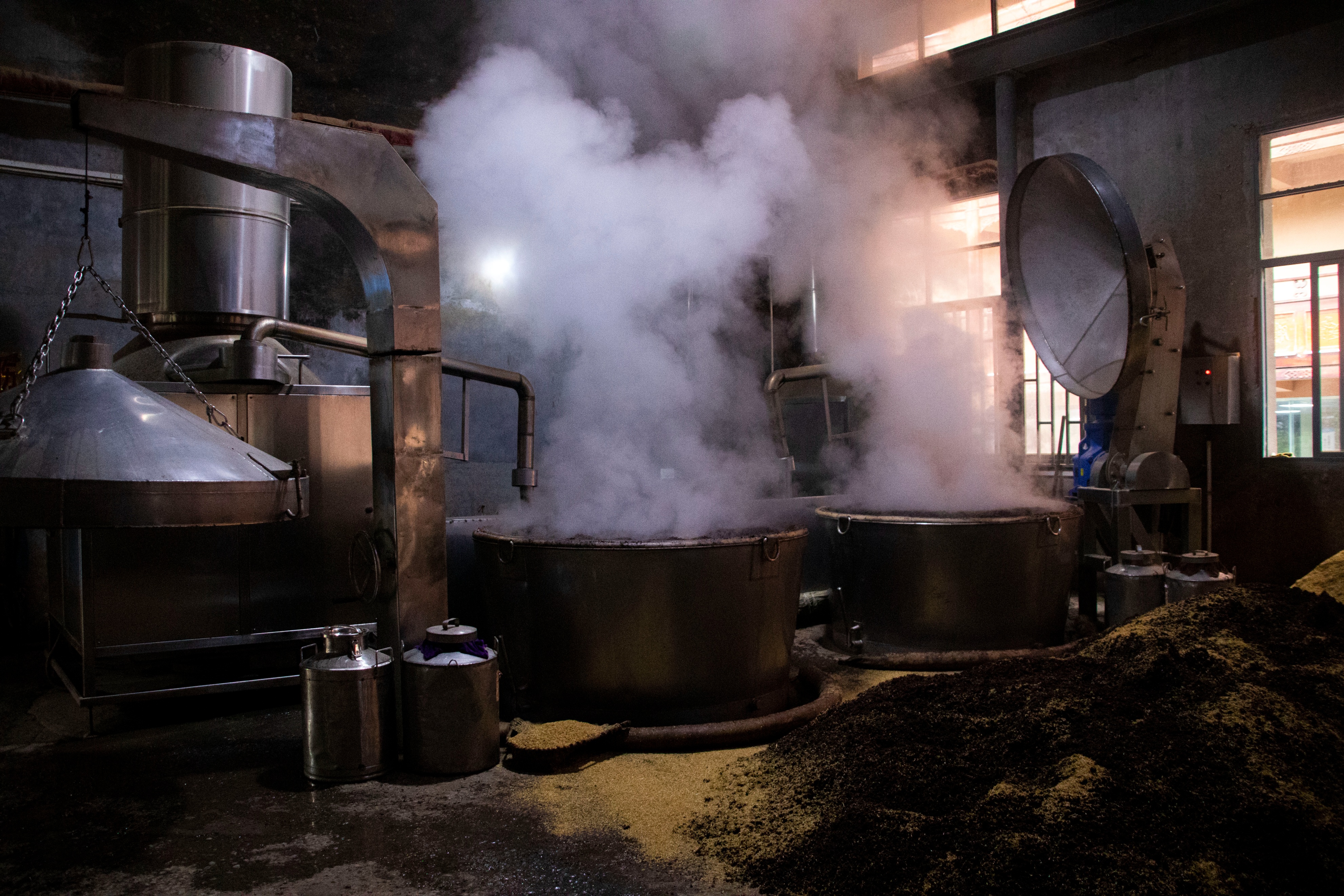 揭秘茅台镇酱酒热背后的秘密