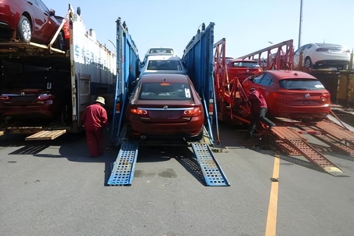 汽车托运新疆到东莞多少钱,海南托运汽车去东莞多少费用