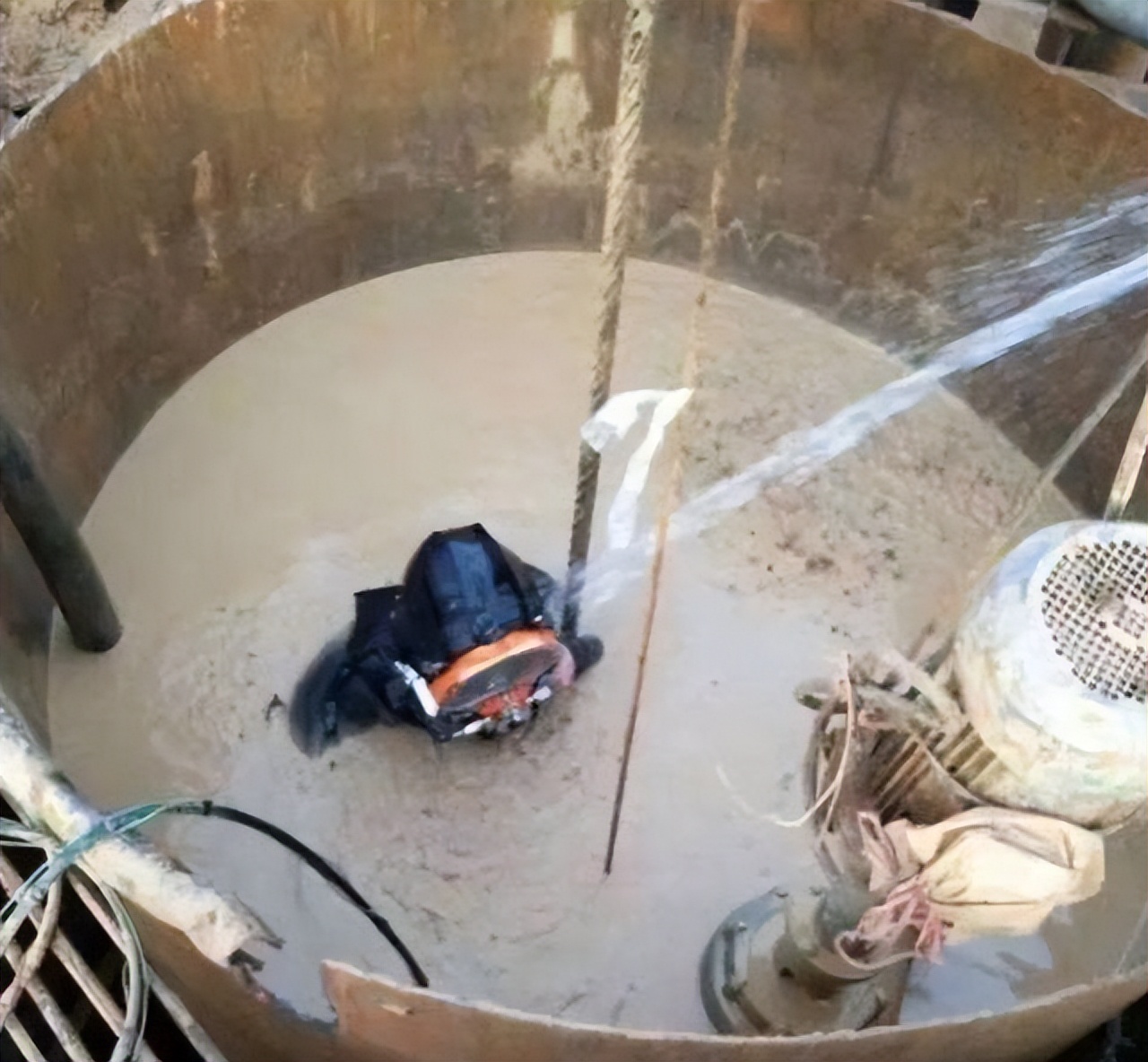 工地水鬼一天能挣多少钱,水鬼一个月能赚多少