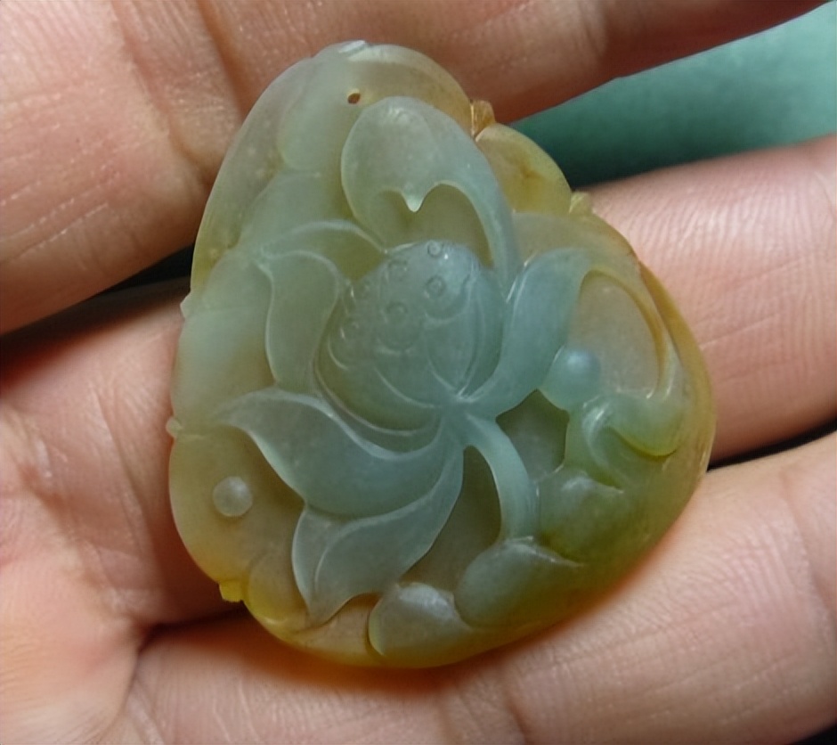 大马坎翡翠毛料原石大捡漏,大马坎黄翡小料子雕刻什么合适