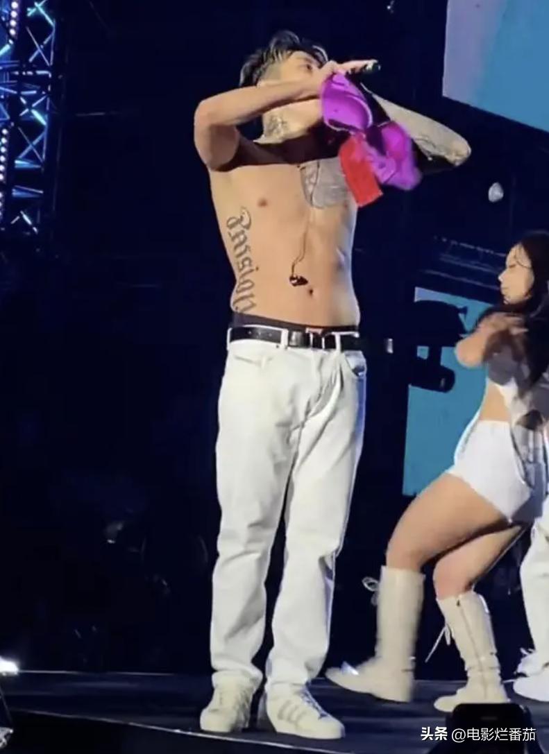 朴宰范们，这“端起碗吃肉，放下碗骂娘”的*毛老**病，是谁惯的你们