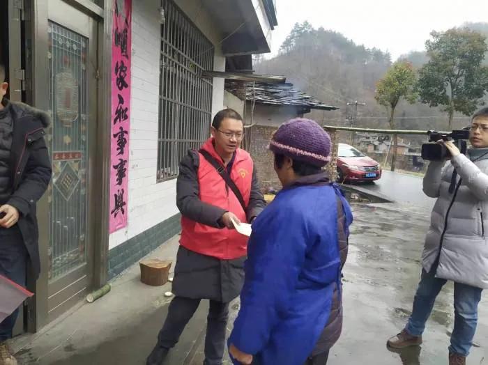 “官媒”既姓“官”，也姓“民”，官民都喜欢，才算做的好！