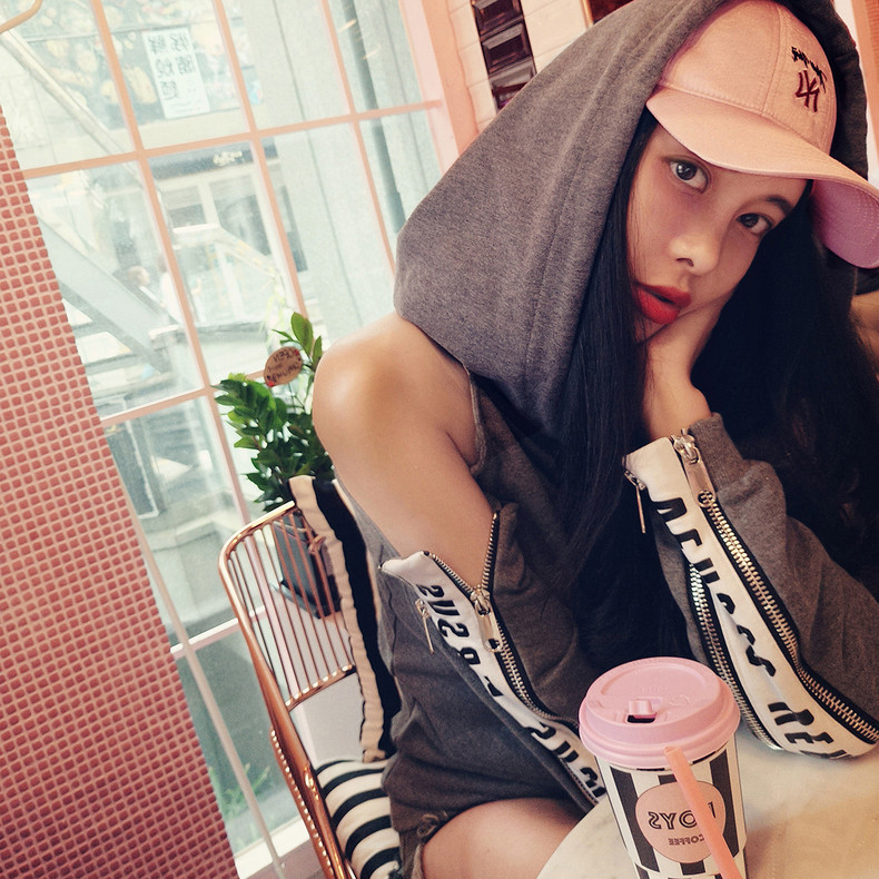 天渐转凉几款时髦卫衣,多试试这几款时髦卫衣