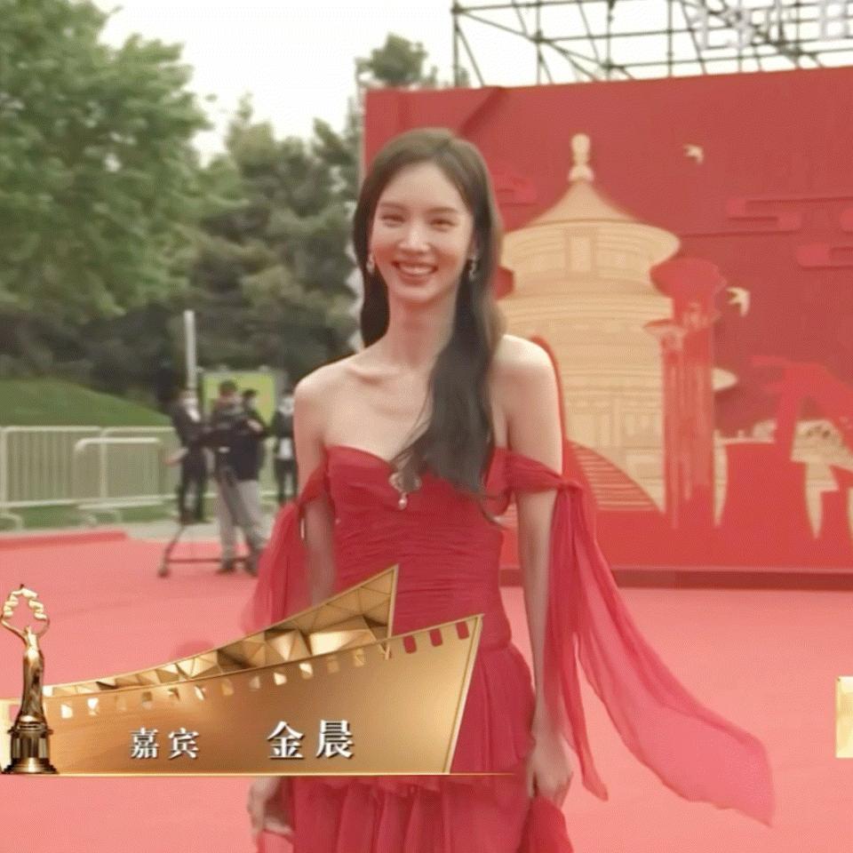 被39岁白百何近照吓到！她怎么变成这样了？？？