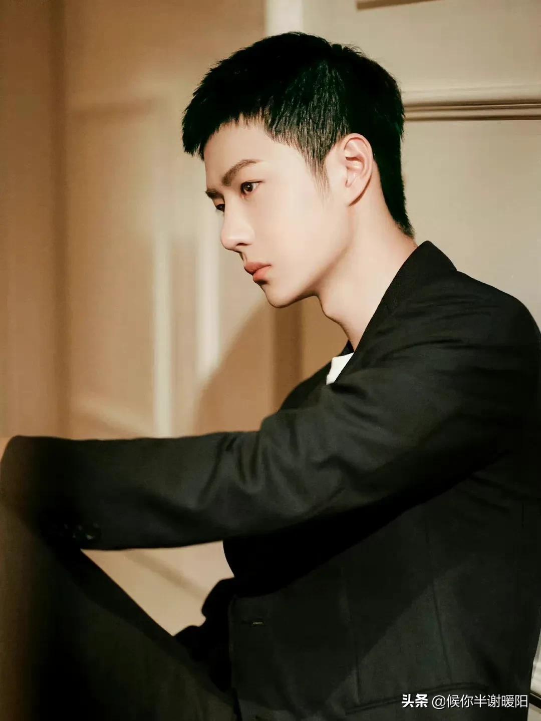 寸头男明星朱一龙,朱一龙肖战最帅的照片