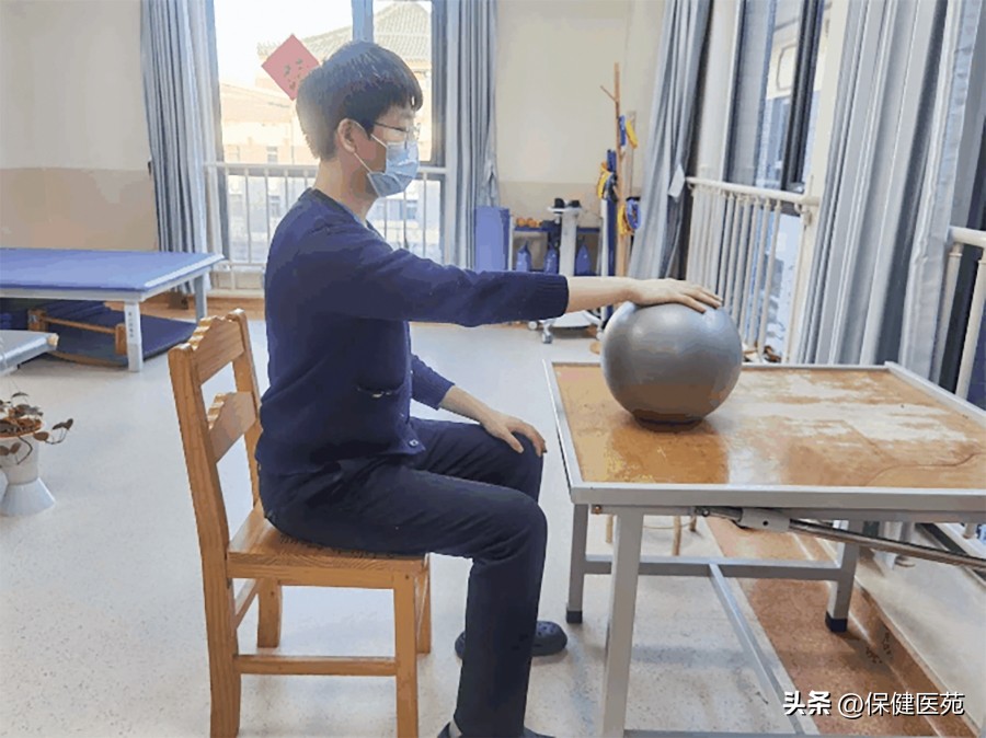 髋关节半脱位最佳康复锻炼方法,肩半脱位康复训练视频