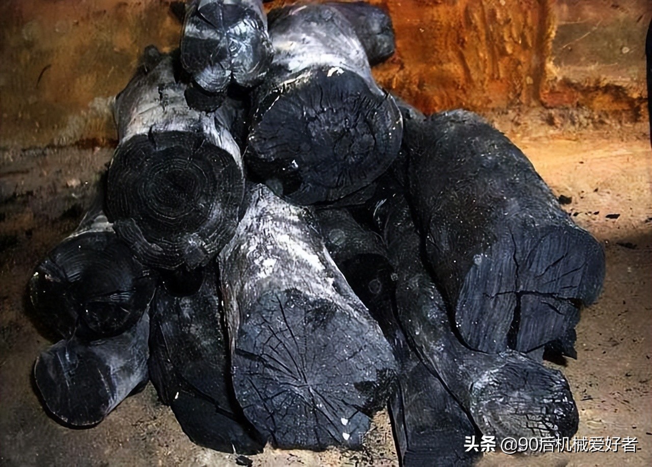 开一个小型木炭加工厂赚钱吗,农村创业加工木炭有套路吗