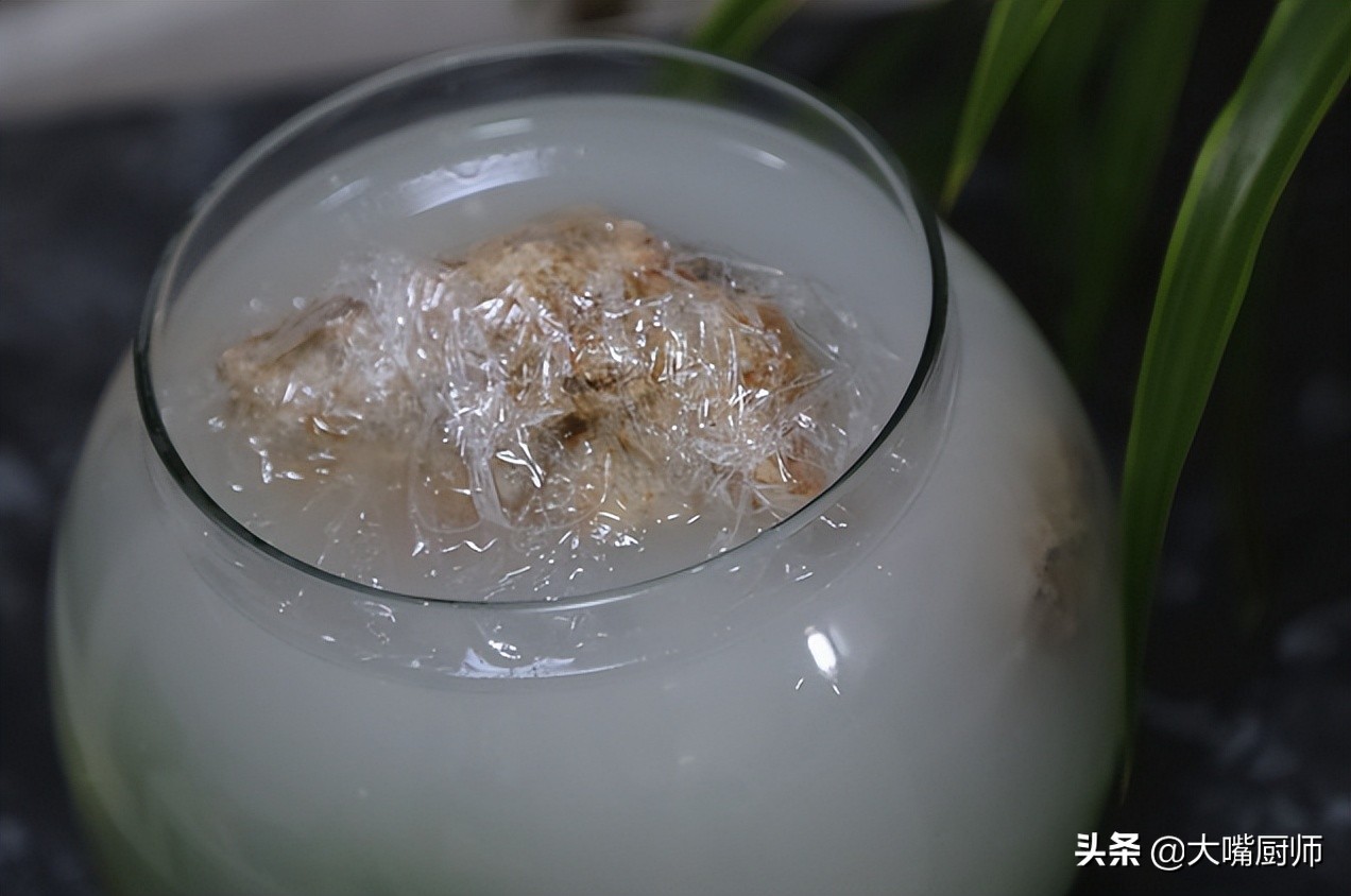 水腌酸菜的正确方法,腌酸菜放盐么