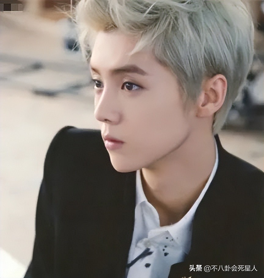 男明星素颜差距有多大张艺兴,张艺兴颜值前后对比