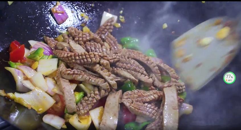 “爆炒腰花”过油还是焯水？教你正确做法，鲜香滑嫩，不臊不腥