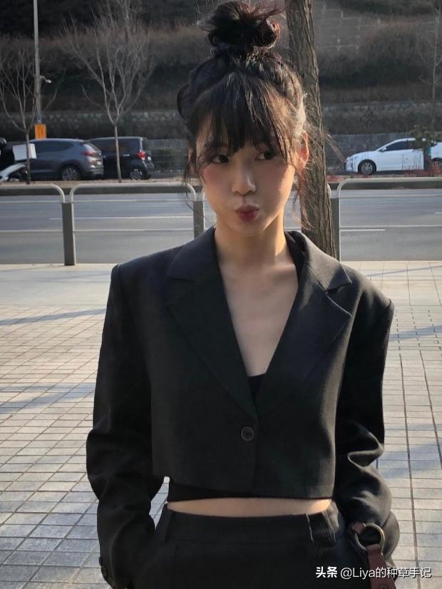 脸大脸圆头发少适合什么发型短发,40岁头发稀少脸圆大适合什么发型