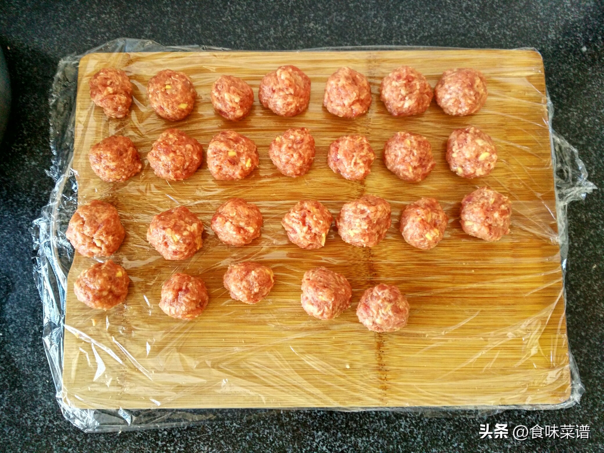 年夜饭必吃的团圆丸子,年夜饭美味蒸肉丸子做法