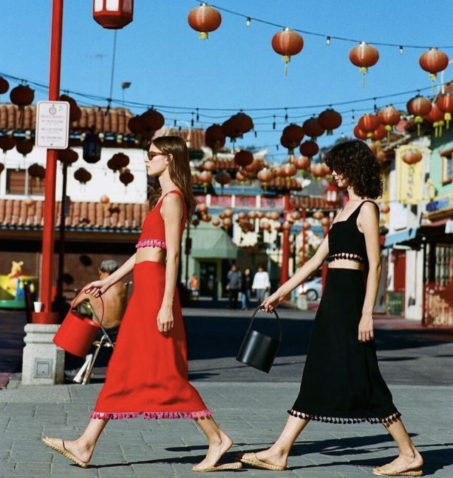 不要再乱买包了！花大钱买的包包，撞款多尴尬啊……